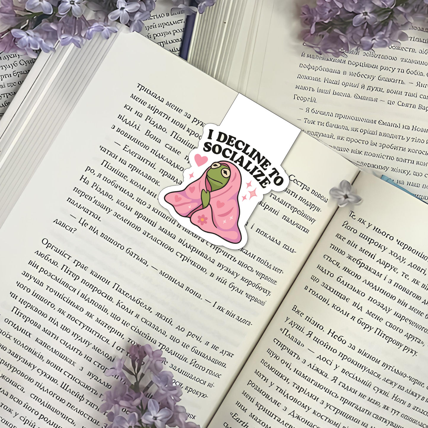 Booklover’s Deluxe Reading Gift Box | Cute Magnetic Bookmarks + A6 Notebook + Scented Candles + Index Tabs